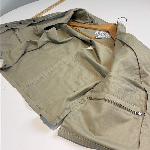 Vintage Tilley Khaki Utility Vest Size Large - Picture 7 of 7